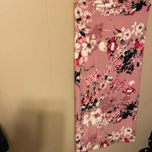 Maxi Skirt with floral pattern